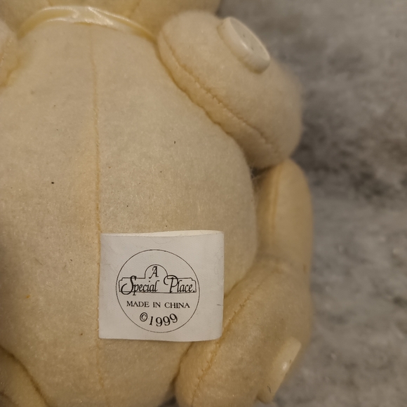 VINTAGE BEAR WITH EMBROIDERY ROSES & LEAVES - Picture 4 of 4